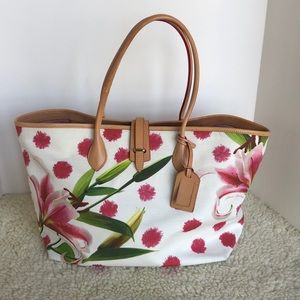 Dooney & Bourke tote bag